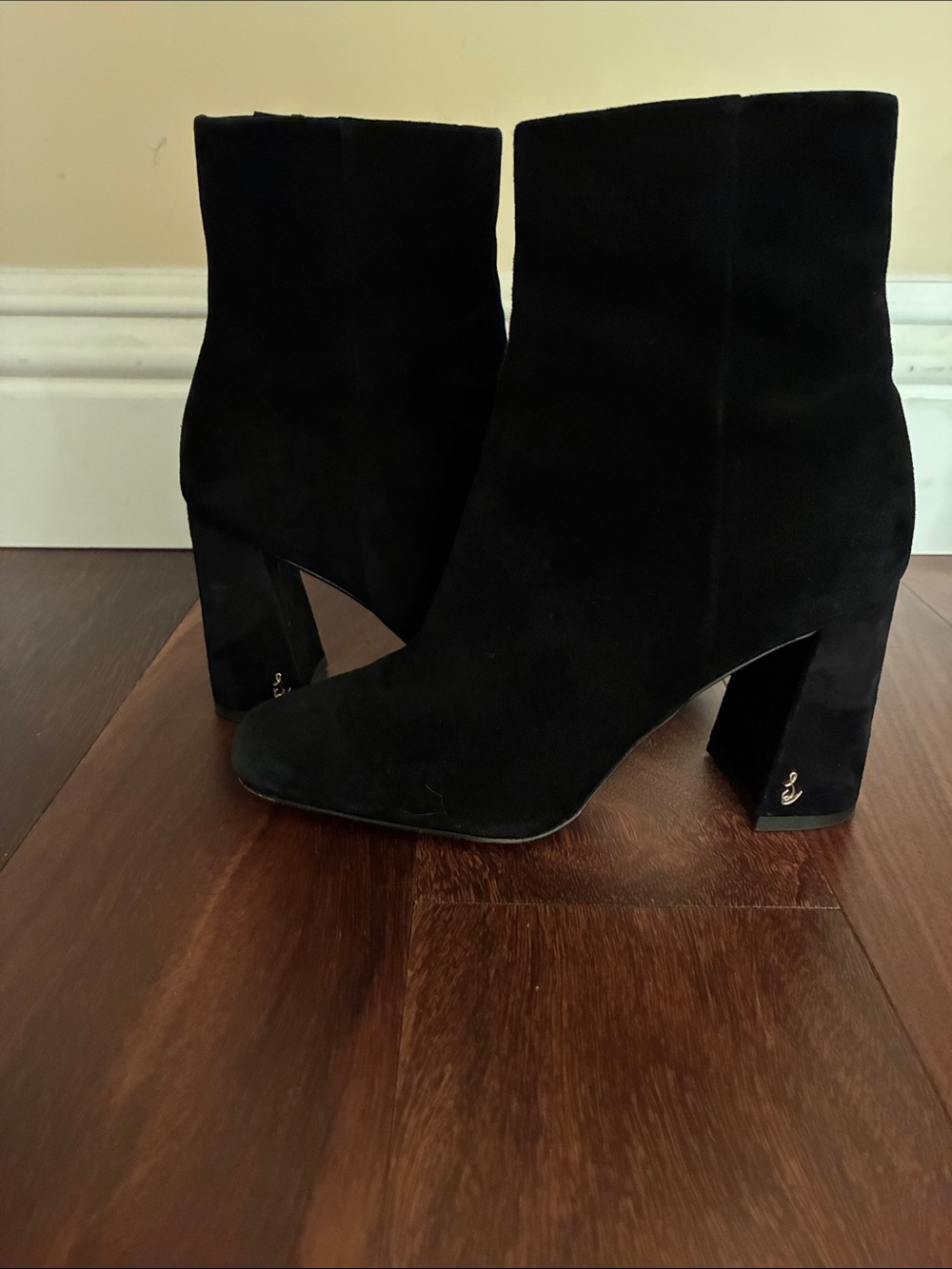 Women’s Sam Edelman Black Suede Block Heel Ankle Boots in Great Condition